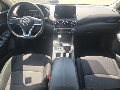 Used 2024 Nissan Sentra SV FWD image 15