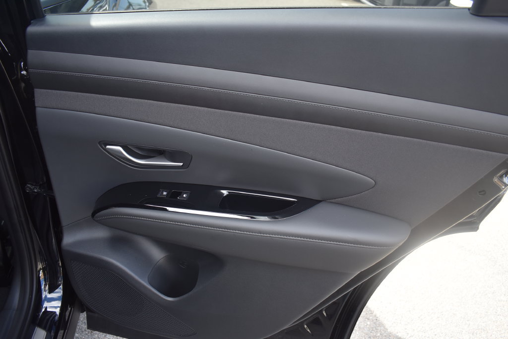New 2026 Hyundai Tucson Limited AWD/4WD image 16
