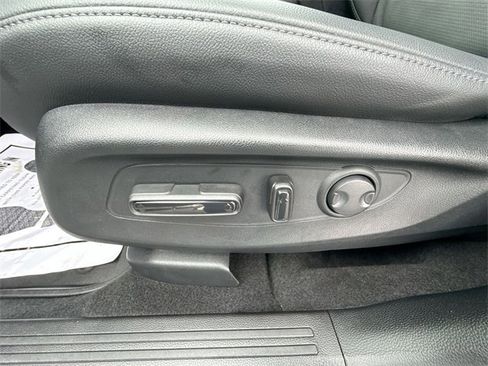 Certified 2026 Honda CR-V EX-L image 17