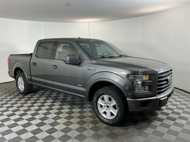 Used 2016 Ford F150 XLT w/ Equipment Group 301A Mid AWD/4WD image 3