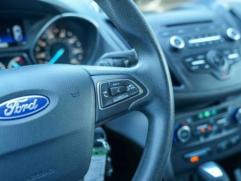 Used 2017 Ford Escape SE AWD/4WD image 29