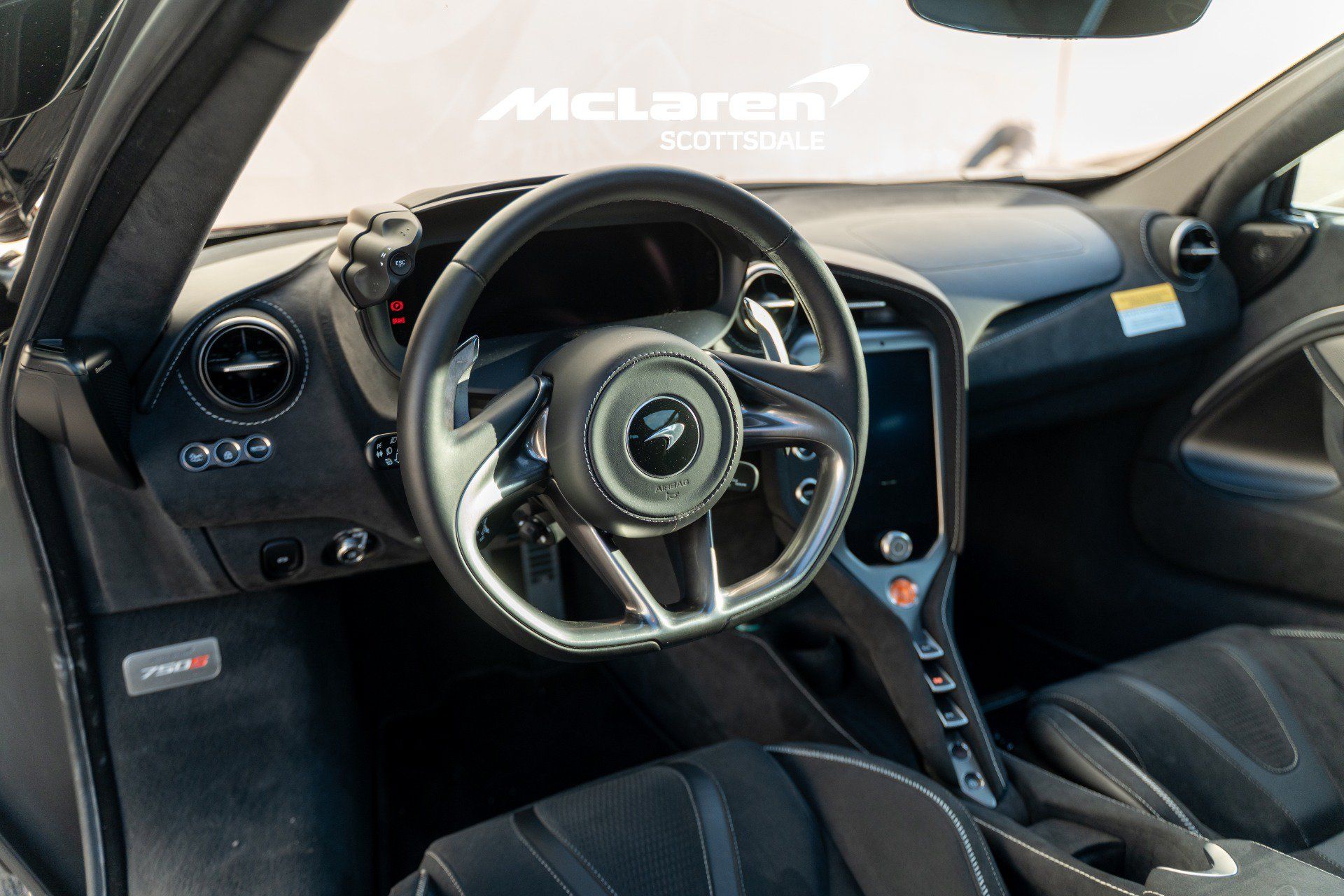 Used 2025 McLaren 750S RWD image 24