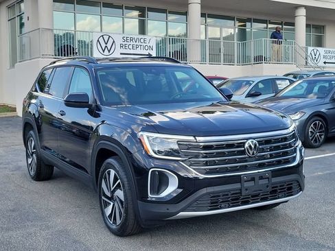 Certified 2026 Volkswagen Atlas SE AWD/4WD image 3