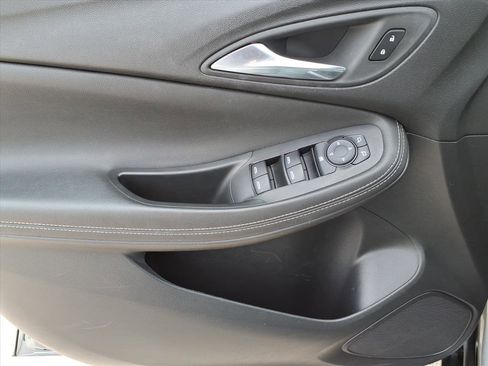 Used 2024 Buick Encore GX Sport Touring image 15