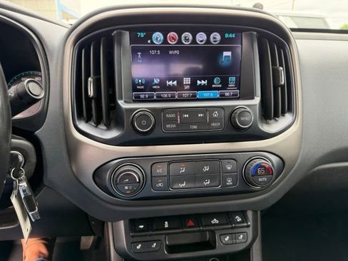Used 2018 Chevrolet Colorado Z71 RWD image 15