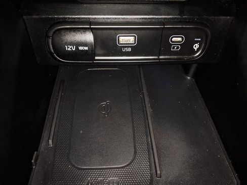 Used 2025 Kia Telluride S FWD image 25