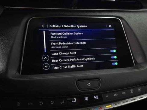 Used 2023 Cadillac XT4 Luxury w/ Cold Weather Package image 23