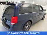 Used 2017 Dodge Grand Caravan SXT image 2
