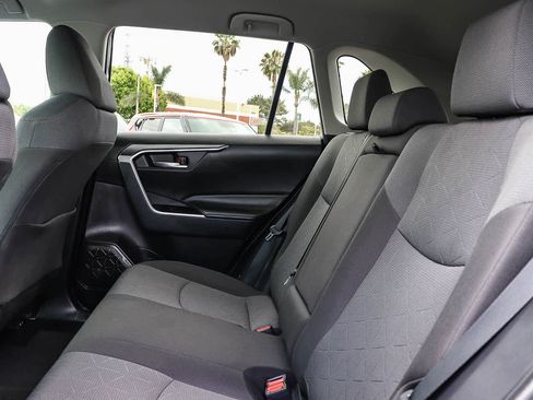 Used 2022 Toyota RAV4 XLE w/ Carpet Mat Package (TMS) AWD/4WD image 22