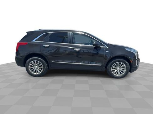 Used 2017 Cadillac XT5 Luxury FWD image 9