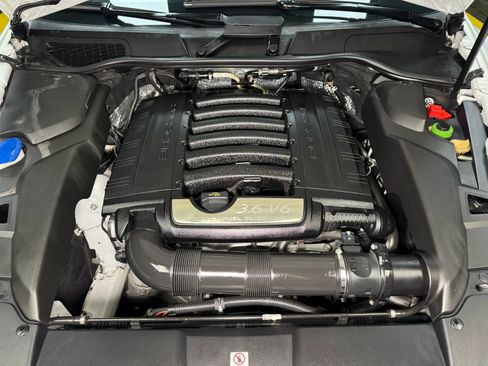 Used 2014 Porsche Cayenne AWD/4WD image 61