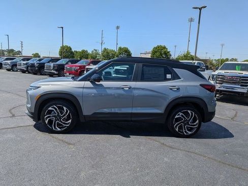 New 2026 Chevrolet TrailBlazer RS w/ Convenience Package FWD image 6