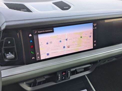 New 2026 Porsche Cayenne image 17