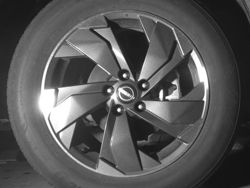 Used 2025 Nissan Rogue SV FWD image 13