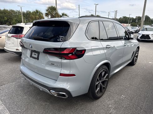 Used 2025 BMW X5 xDrive50e w/ M Sport Package AWD/4WD image 4