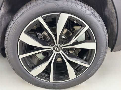New 2026 Volkswagen Atlas SEL Premium R-Line AWD/4WD image 35