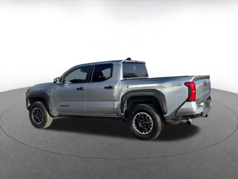 Used 2025 Toyota Tacoma TRD Off-Road image 10