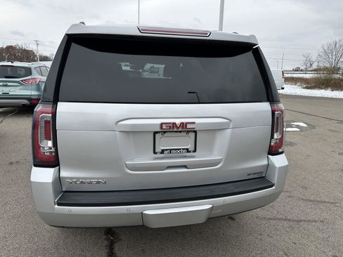 Used 2020 GMC Yukon SLE w/ SLE Value Package image 4
