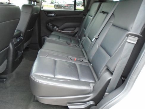 Used 2018 Chevrolet Tahoe LT image 10