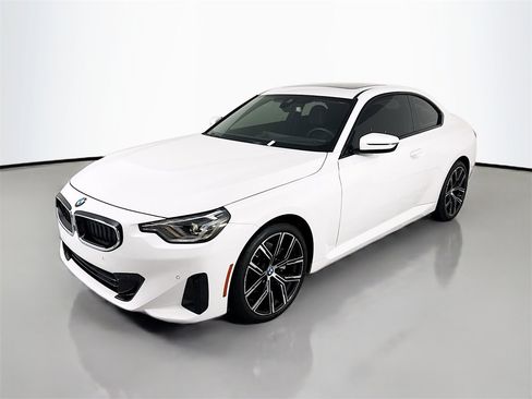 Used 2023 BMW 230i xDrive Coupe w/ Premium Package image 1