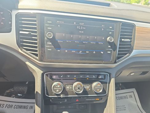 Used 2022 Volkswagen Atlas SEL image 22