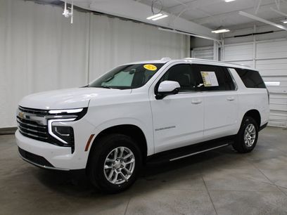 Used 2025 Chevrolet Suburban LT