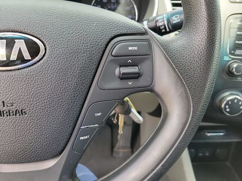 Used 2015 Kia Forte LX FWD image 20