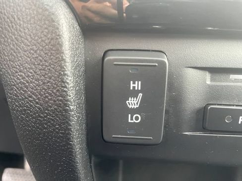 Used 2018 Honda Pilot Touring image 17