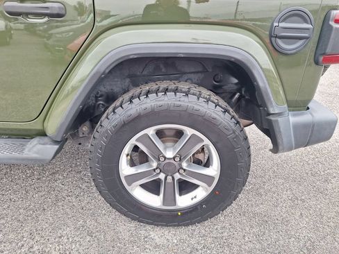 Used 2020 Jeep Wrangler Unlimited Sahara AWD/4WD image 25
