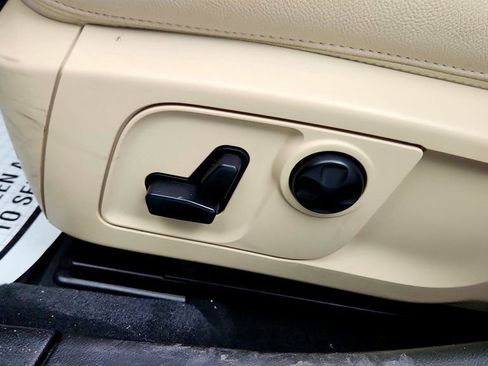 Used 2019 Maserati Ghibli S image 12