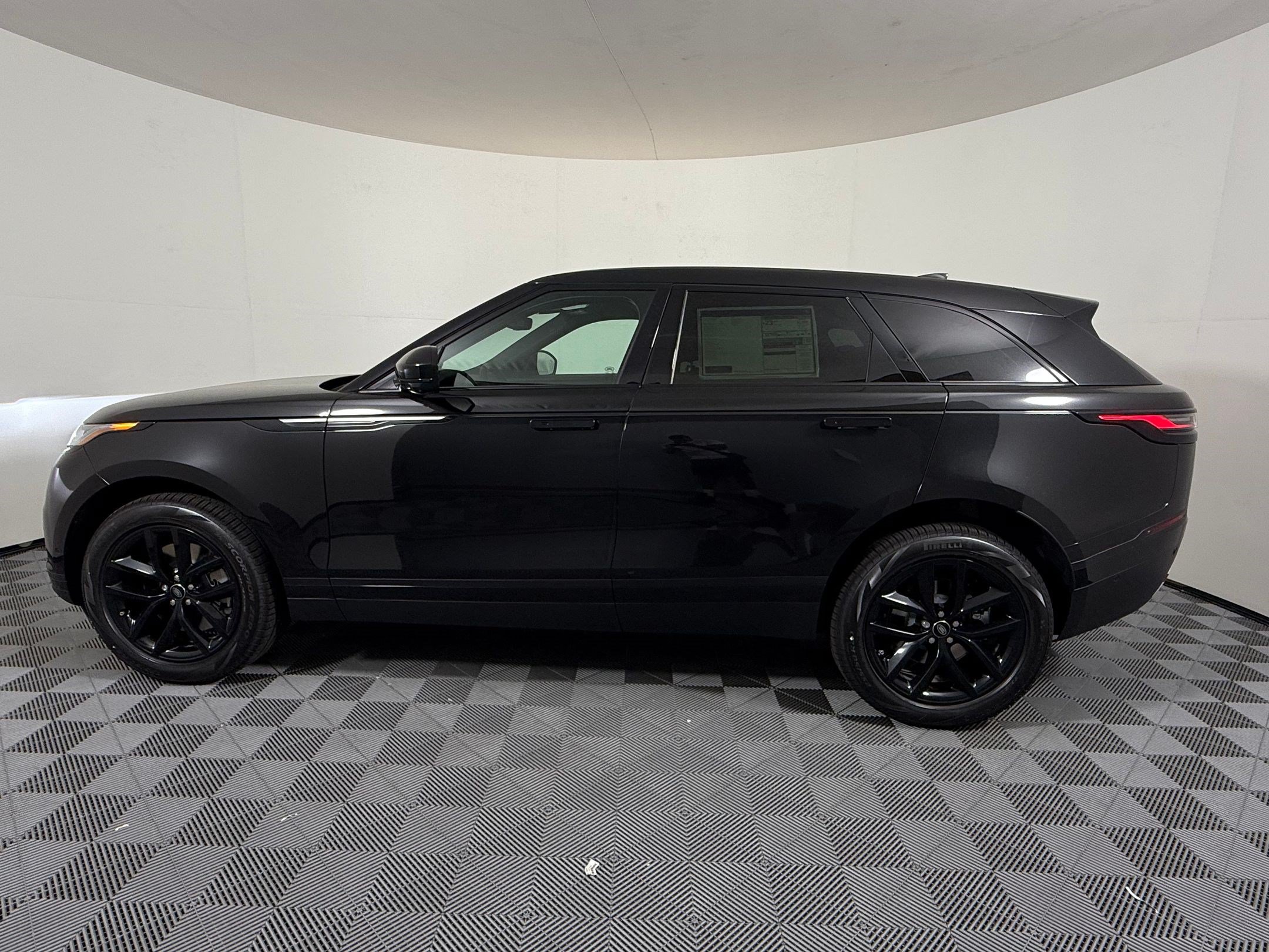 New 2026 Land Rover Range Rover Velar S AWD/4WD image 2