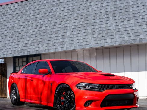 Used 2015 Dodge Charger SRT Hellcat image 3