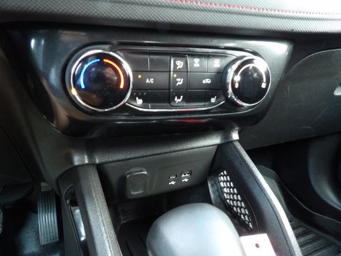 Used 2025 Chevrolet TrailBlazer RS w/ Driver Confidence Package FWD image 22