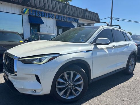 Used 2019 INFINITI QX50 Essential w/ Premium Heat Package AWD/4WD image 2