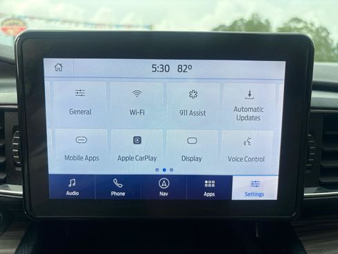 Used 2021 Ford Explorer Limited w/ Equipment Group 301A RWD image 14