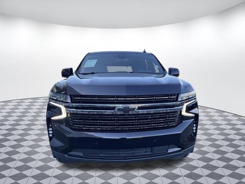 Used 2022 Chevrolet Tahoe RST w/ Luxury Package AWD/4WD image 2