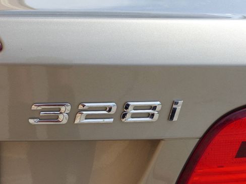 Used 2008 BMW 328i Convertible RWD image 19