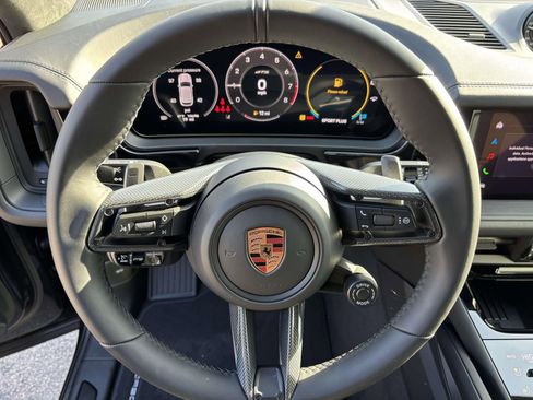 New 2026 Porsche Cayenne GTS image 26