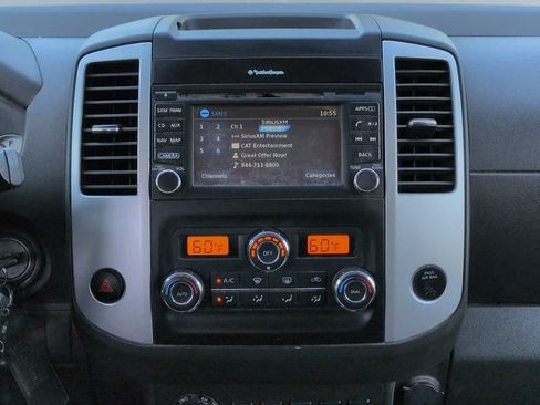 Used 2014 Nissan Frontier PRO-4X w/ Pro-4x Luxury Package AWD/4WD image 17
