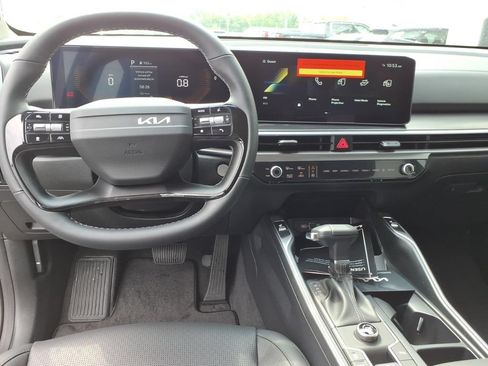 New 2026 Kia Sorento S FWD image 12