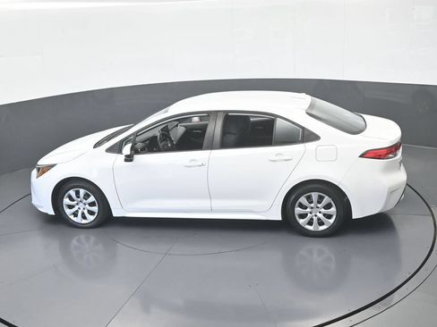 Used 2021 Toyota Corolla LE FWD image 38