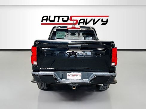 Used 2024 Chevrolet Colorado Z71 w/ LPO, Dark Essentials Package AWD/4WD image 6