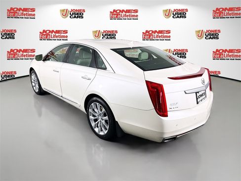 Used 2014 Cadillac XTS Premium image 2