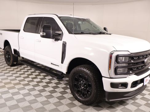 Used 2024 Ford F250 Lariat w/ Lariat Ultimate Package AWD/4WD image 1