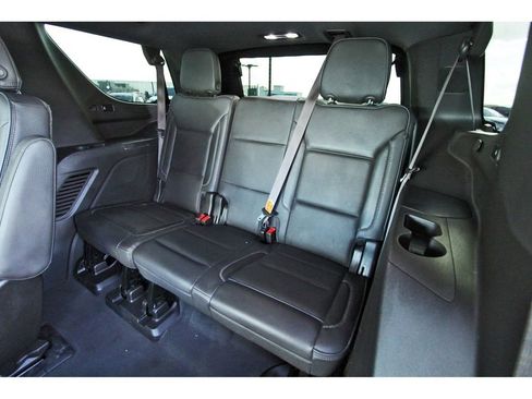 Used 2021 GMC Yukon Denali w/ Denali Premium Package image 13