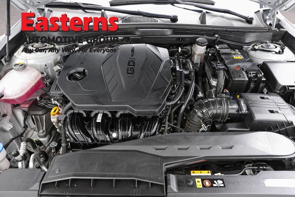 Used 2025 Hyundai Sonata SEL FWD image 9