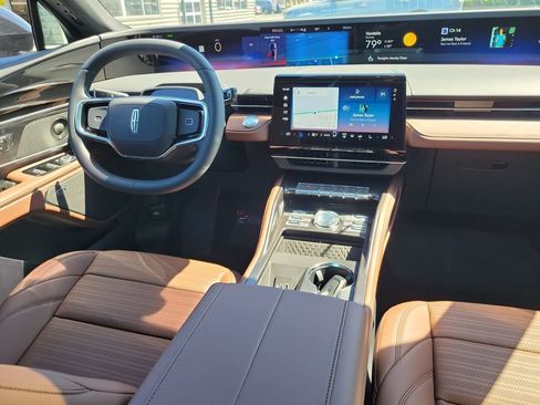 New 2026 Lincoln Nautilus Reserve AWD/4WD image 13