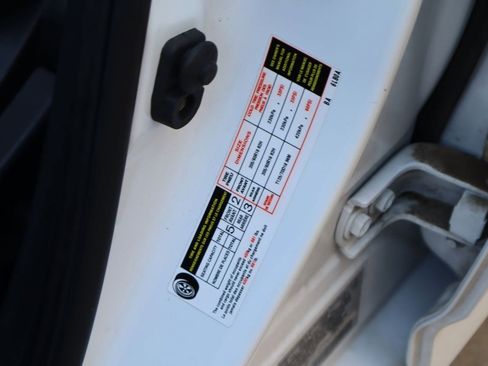 Used 2024 Nissan Sentra SV FWD image 28