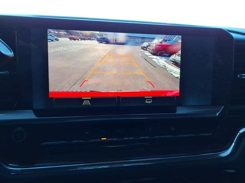 Used 2023 Chevrolet Silverado 1500 LT image 18