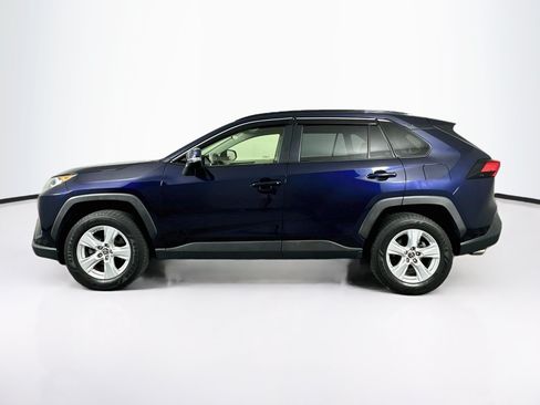 Used 2019 Toyota RAV4 XLE w/ Convenience Package AWD/4WD image 4